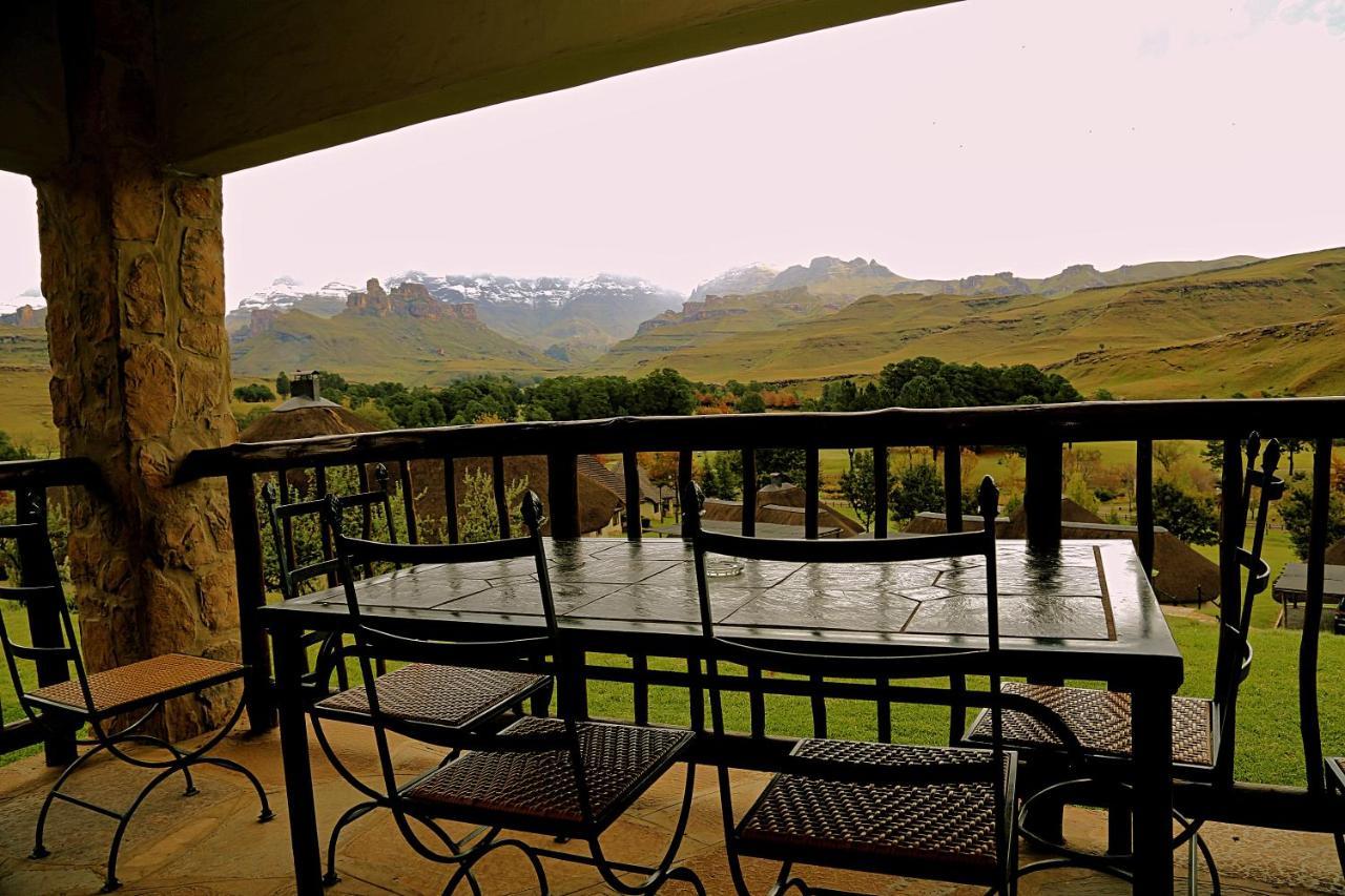 Gooderson Leisure Fairways Self Catering And Timeshare Gold Crown Resort Drakensberg Gardens Exterior foto