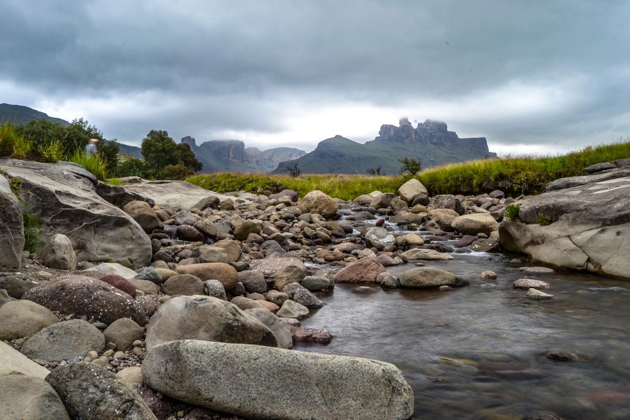 Gooderson Leisure Fairways Self Catering And Timeshare Gold Crown Resort Drakensberg Gardens Exterior foto